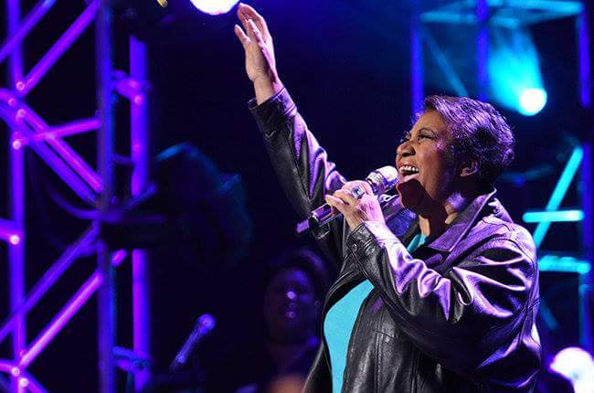 Legendery Soul Artist Aretha Franklin Died at 76.