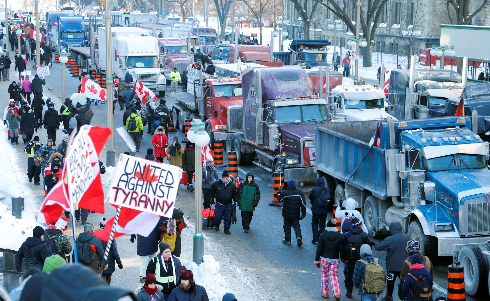 Hundreds of Truck Drivers Marched in Toronto Protesting CovId-19 Vaccine Mandate